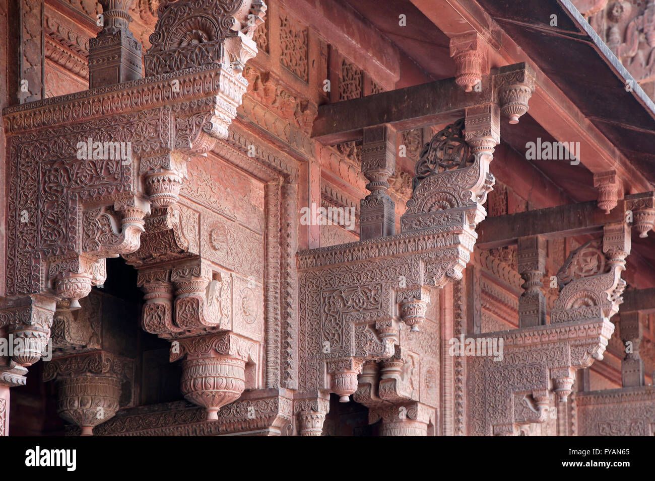 Elaborati supporti murali, Agra Fort, alias Red Fort, Agra, Uttar Pradesh, India Foto Stock