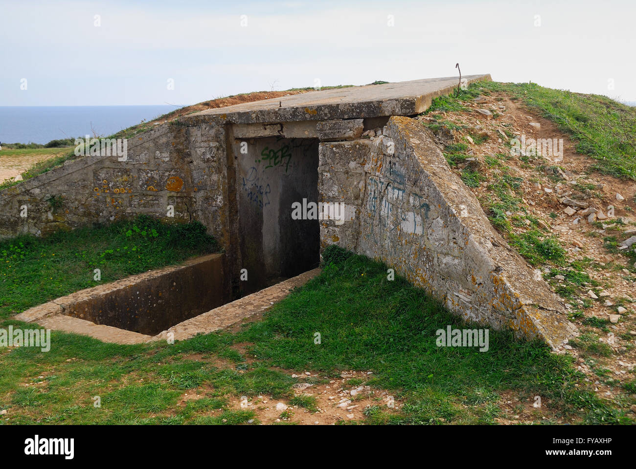 Capo Premantura, Istria, Croazia. Ex Iugoslavia le strutture militari risalenti agli anni della guerra fredda. Foto Stock