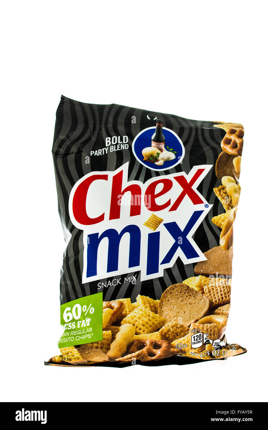 Winneconne, WI - 4 Febbraio 2015: Borsa di Chex Mix Bold Party Mix mix di snack. Creata nel 1985 come pre-confezionato ed è ora di proprietà b Foto Stock