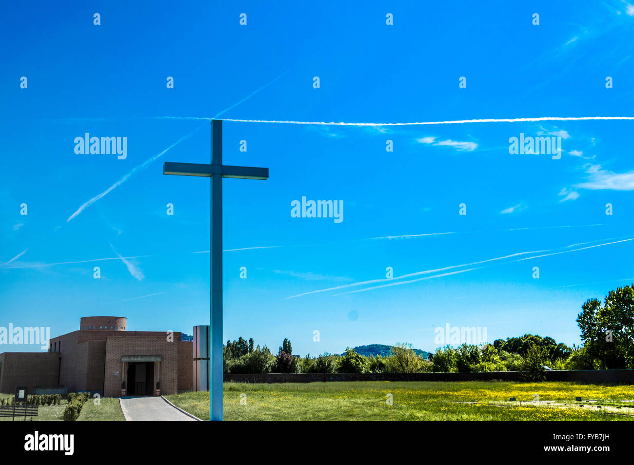 Croce luce religiosa immagini e fotografie stock ad alta risoluzione