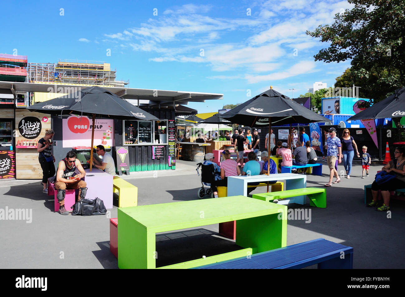 Food court a Re:avviare contenitore Mall, Cashel Street, Christchurch, Canterbury, Nuova Zelanda Foto Stock