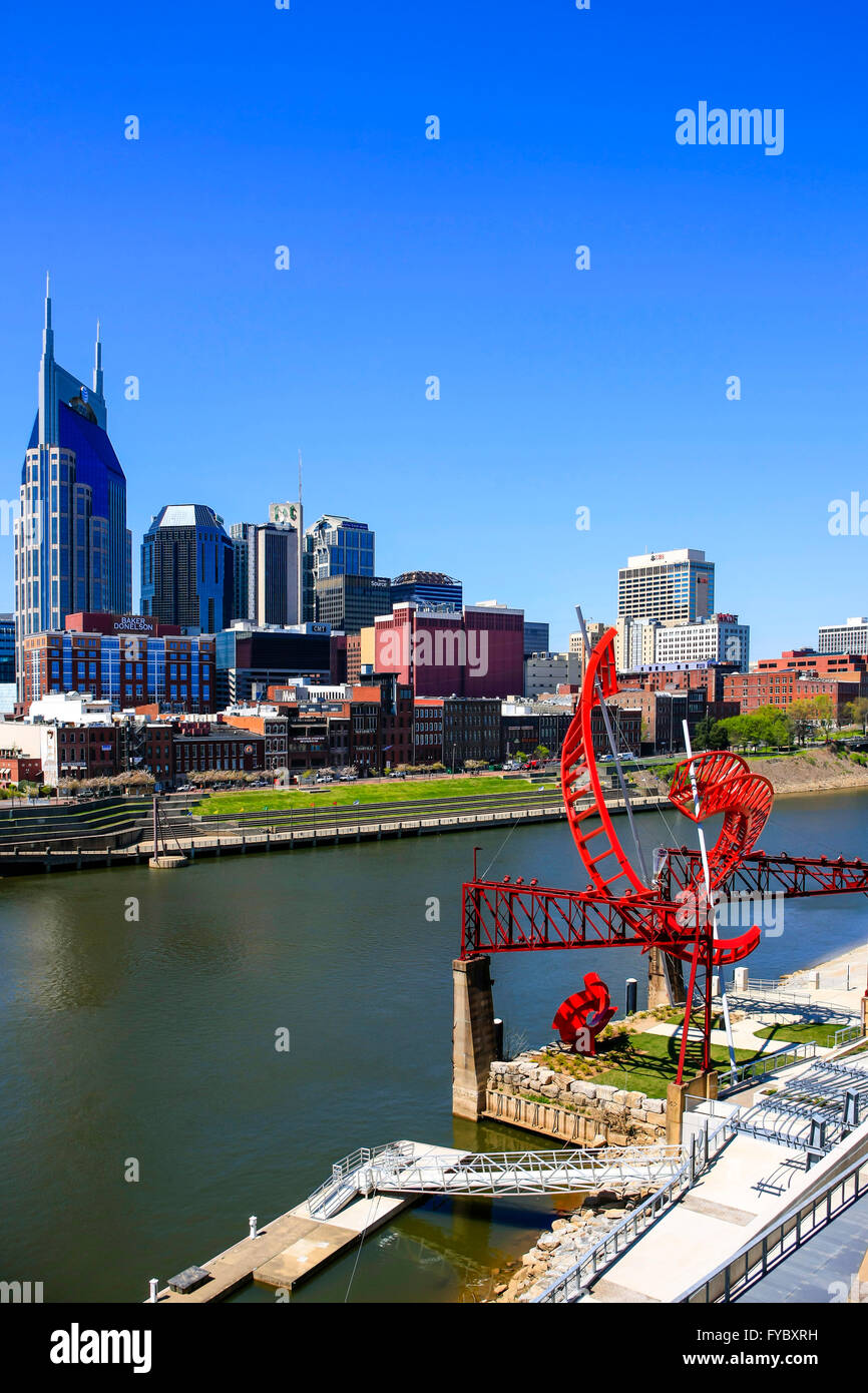 Vista del centro di Nashville Tennessee e il Cumberland River Foto Stock