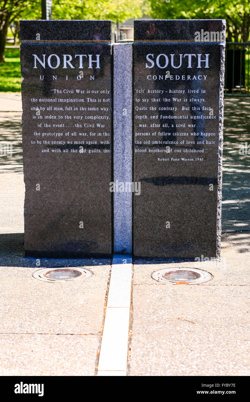 La linea che divide l'Unione del Nord e del Sud confederato passando attraverso il bicentenario Capitol del Parco Statale di Nashville Foto Stock