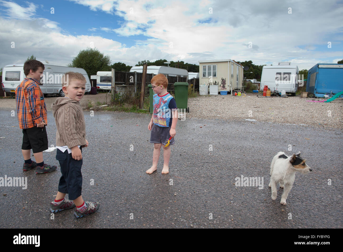 Dale Farm, nella periferia di Basildon, Essex, il più grande viaggiatore irlandese e Gypsy sito in Europa Foto Stock