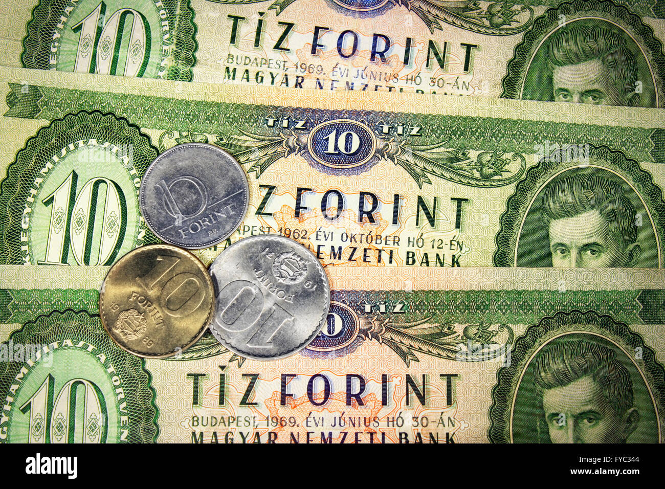 Vecchio ungherese dieci fiorini e tre monete con valore di dieci Foto Stock