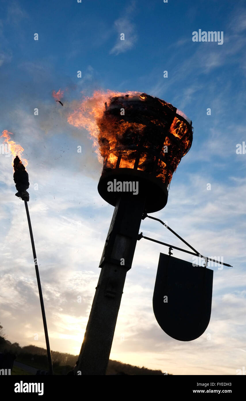 Faro commemorativo acceso sul fuoco, melton constable, North Norfolk, Inghilterra Foto Stock