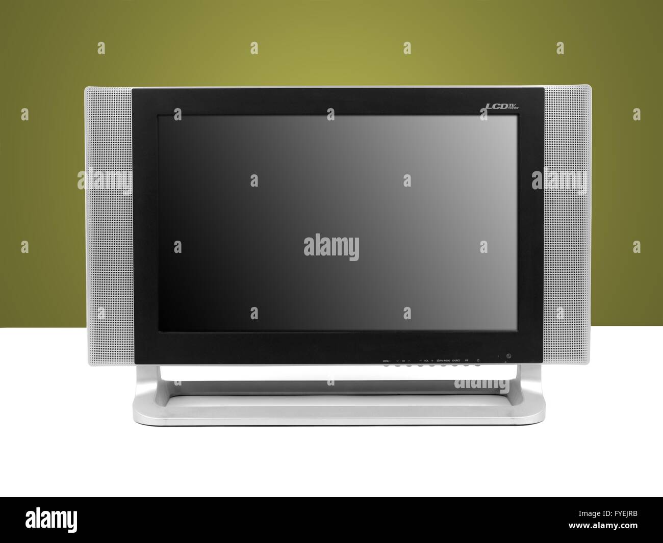 Un TV LCD monitor isolata contro uno sfondo bianco Foto Stock