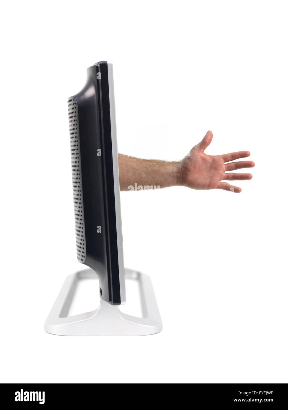Un TV LCD monitor con una mano sporgenti in fuori isolata contro uno sfondo bianco Foto Stock