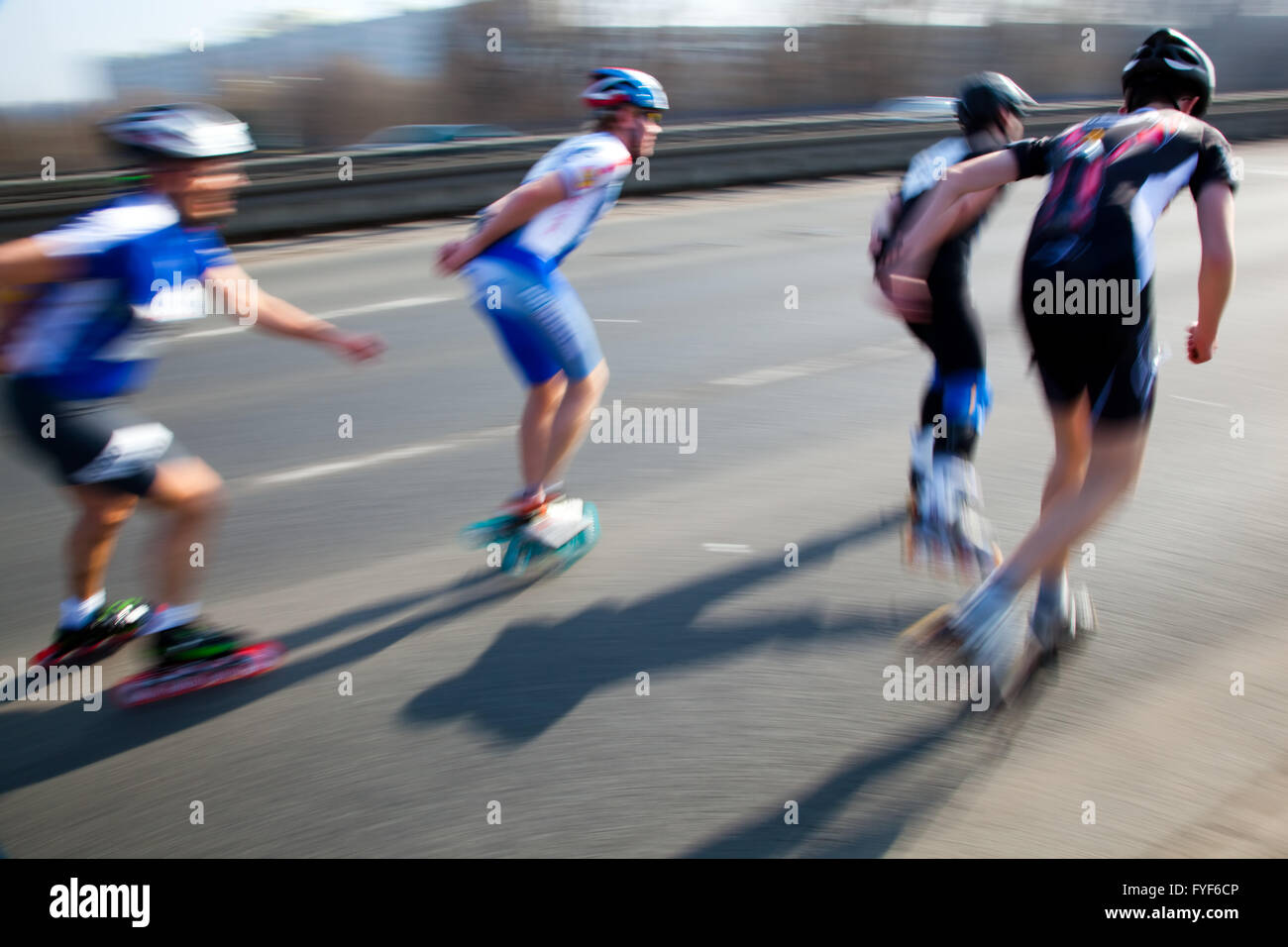 Lame a rullo gara di pattinaggio Foto Stock