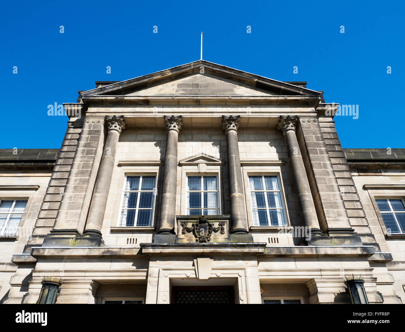 Harrogate Borough edificio del Consiglio a Crescent Gardens in Harrogate North Yorkshire, Inghilterra Foto Stock