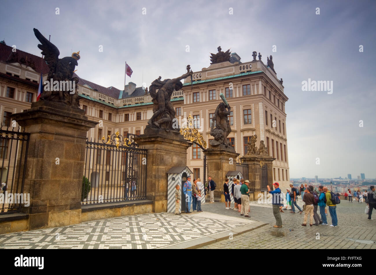 Sul castello di Praga ingresso Foto Stock