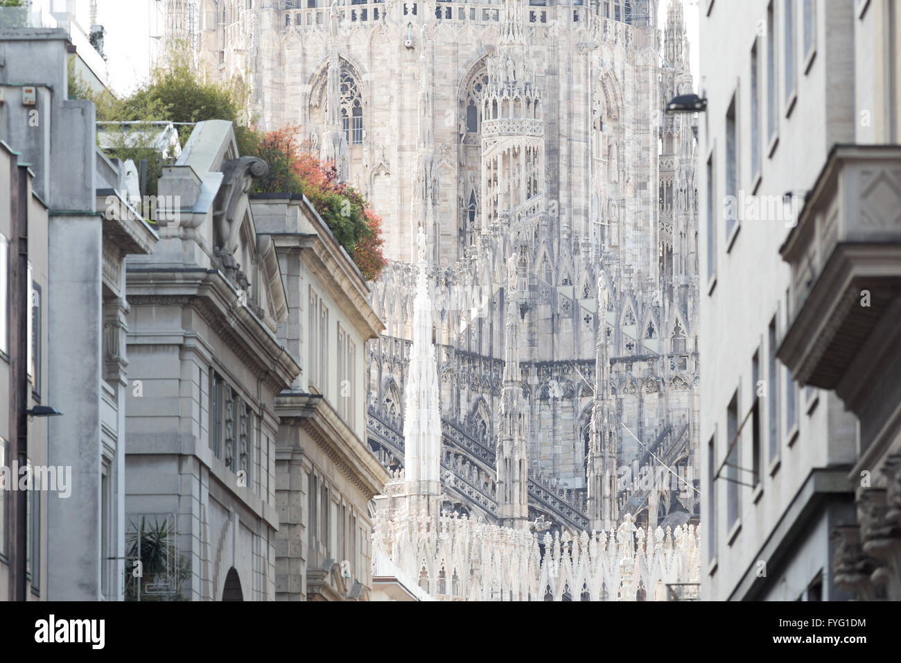 Milano Duomo chiesa, foto scattata da Vittorio Emanuele avenue Foto Stock