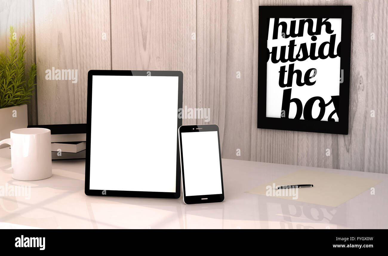 Generata digitale compressa e telefono sul desktop di un luogo di lavoro con schermo vuoto Foto Stock