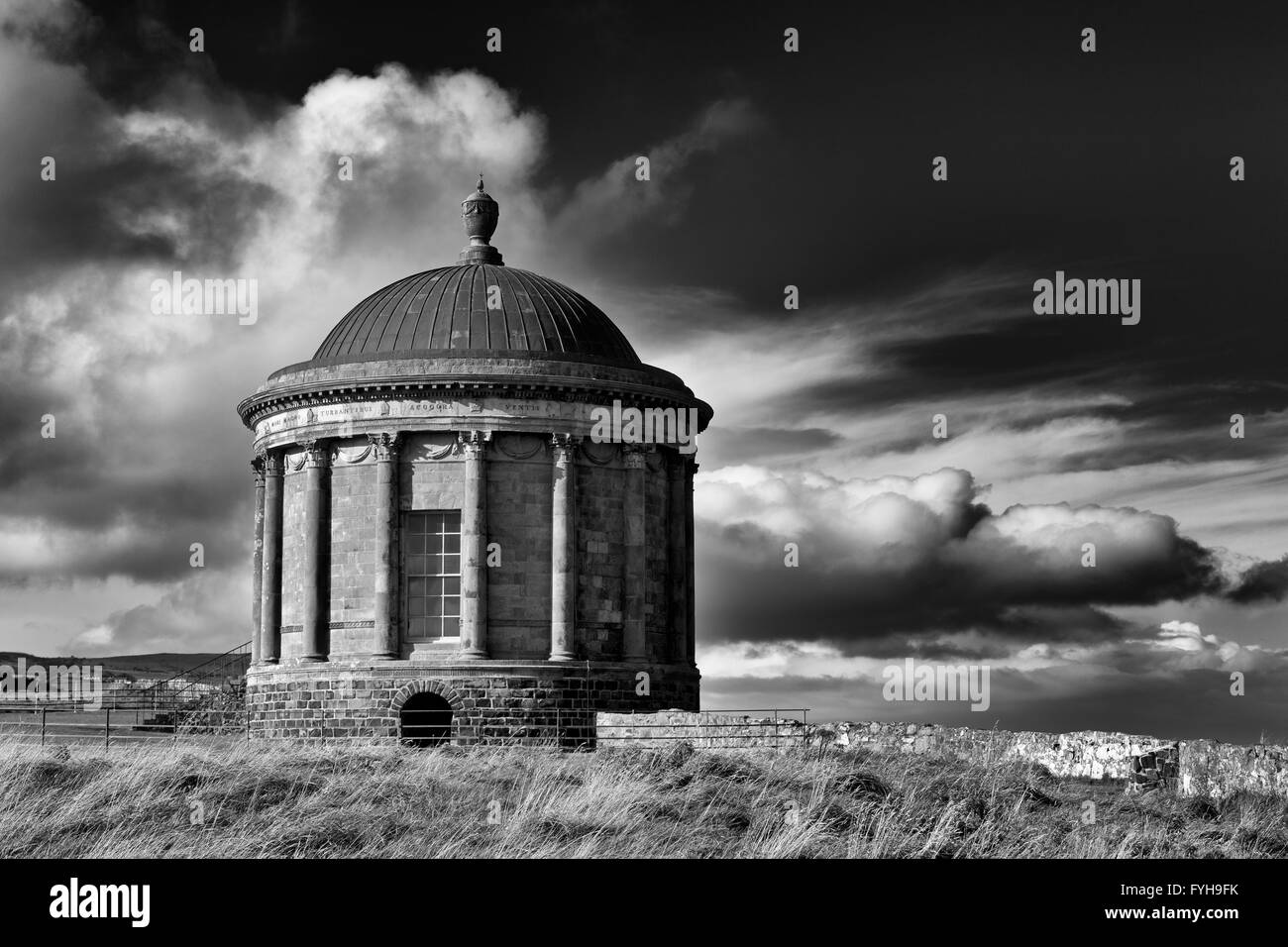 Mussenden Temple, Downhill Demesne, Castlerock, County Antrim, Ulster (Irlanda del Nord Europa Foto Stock