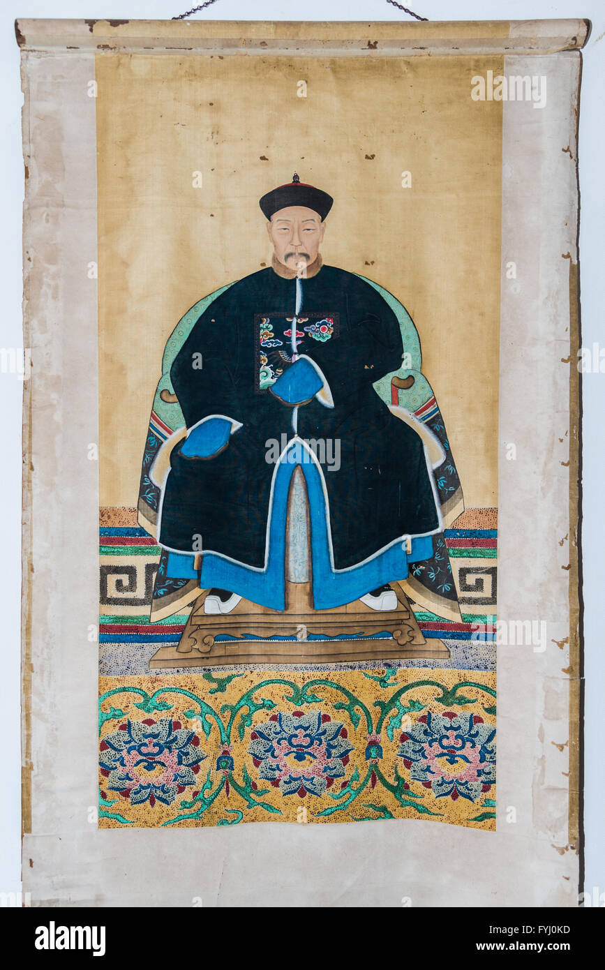 Seta ritratto di scorrimento dell'imperatore Kangxi (1662 - 1722 d.C.) della dinastia Qing, Cina. Foto Stock