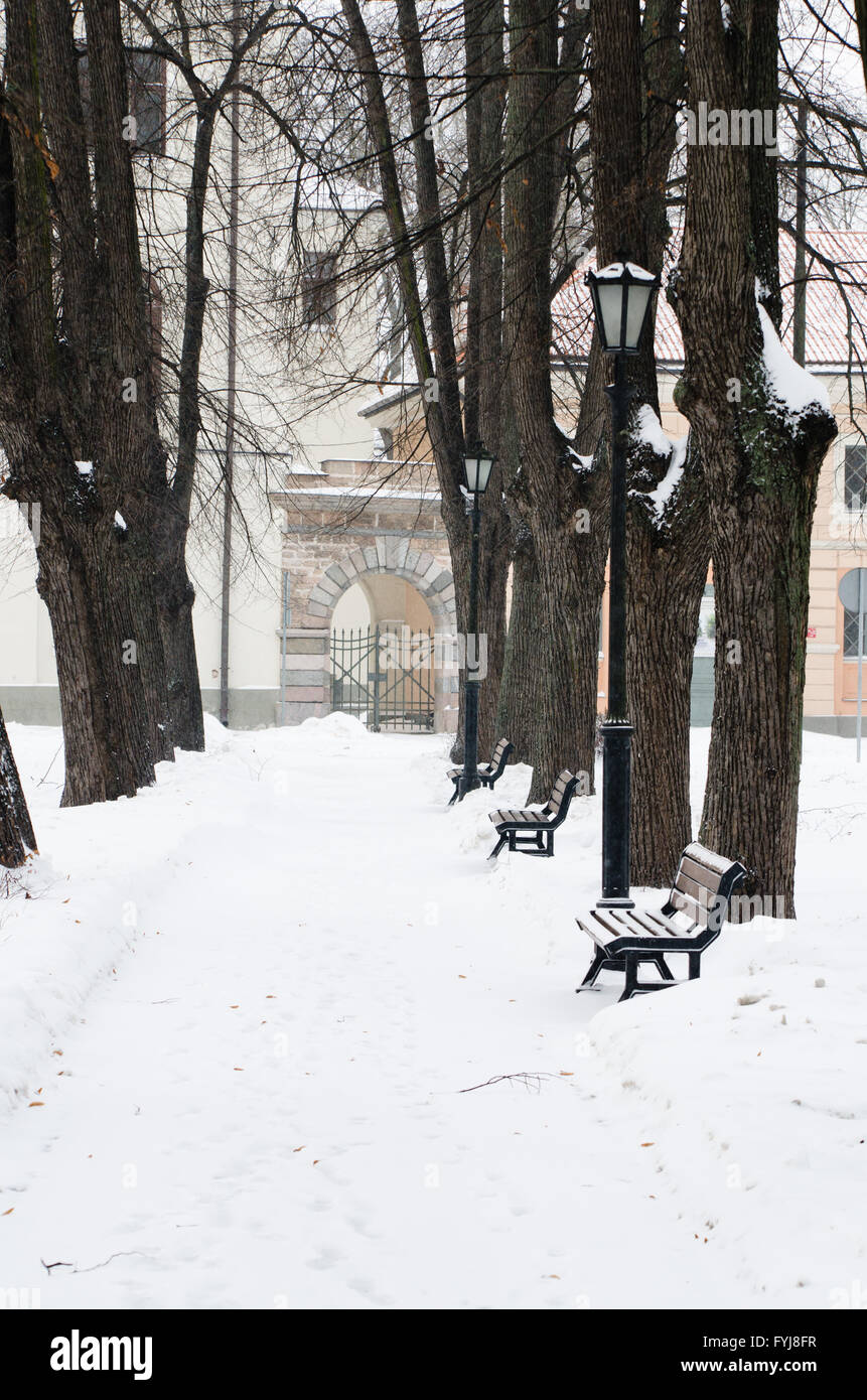 Il parco ha portato da una neve nel centro di Riga Foto Stock