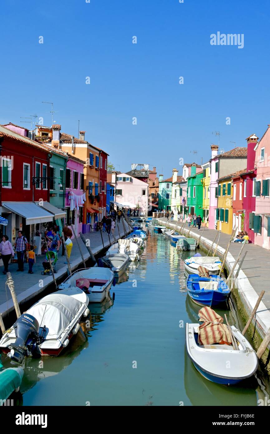 I suoi edifici colorati di Burano, Italia Foto Stock