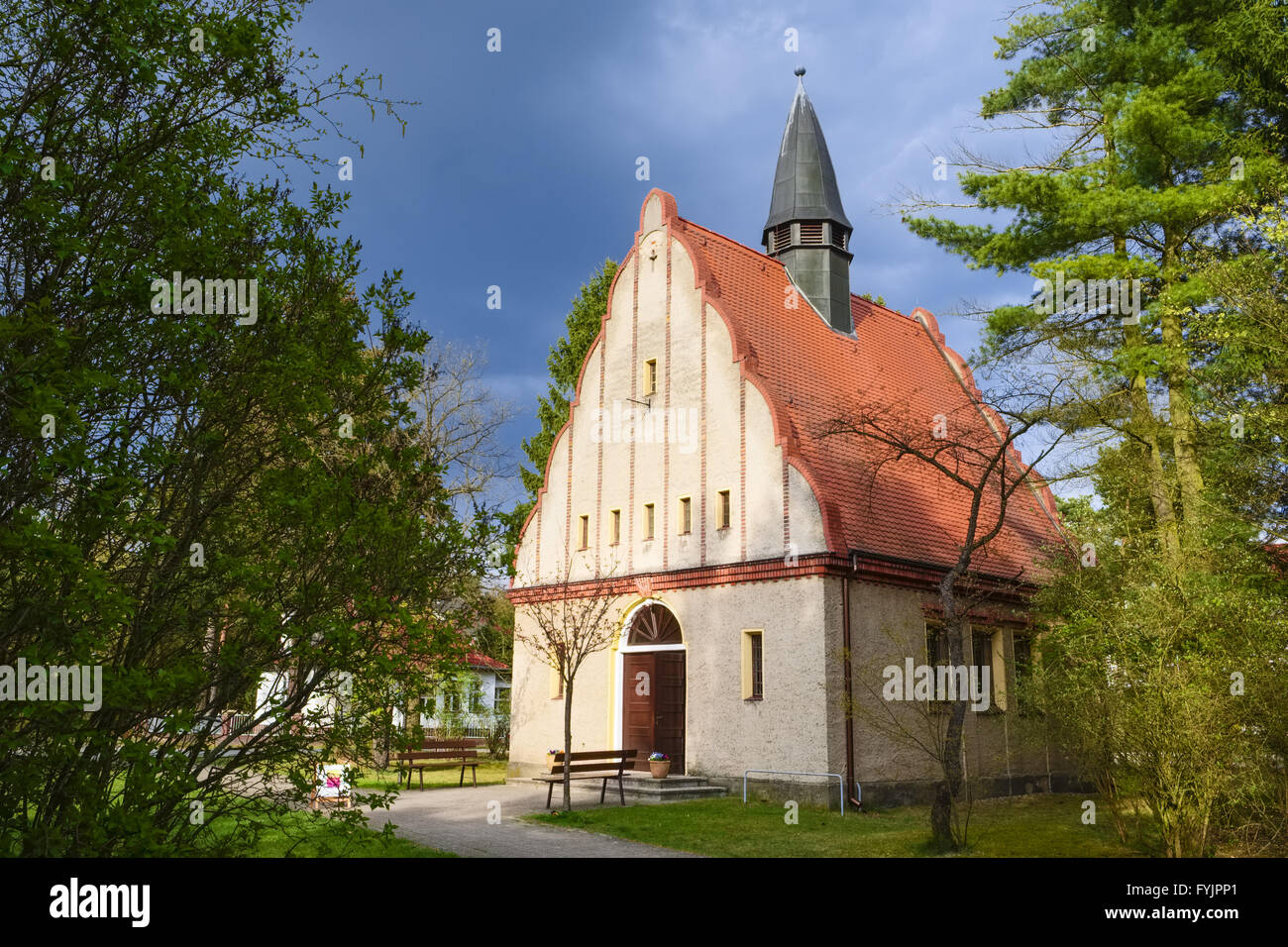 Villaggio Chiesa Bad Saarow, Brandeburgo, Germania Foto Stock