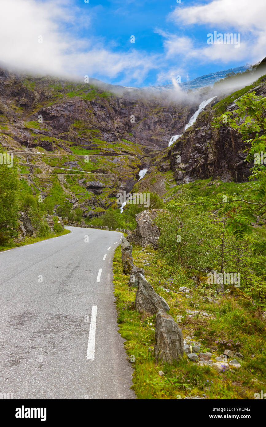 Cascata Stigfossen e di Troll percorso - Norvegia Foto Stock