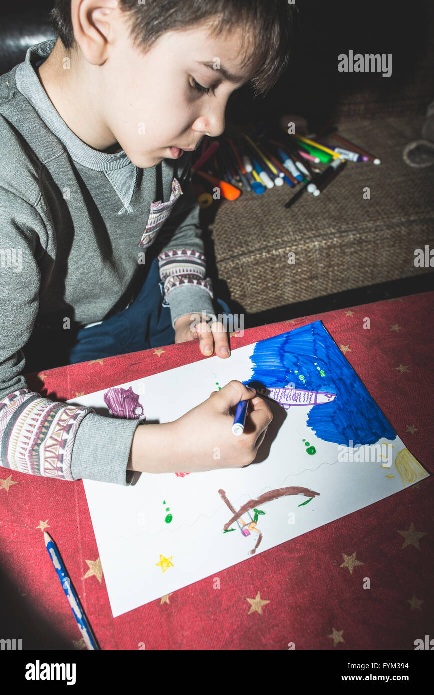 Pittura per bambini. In diretta su flash della fotocamera Foto Stock