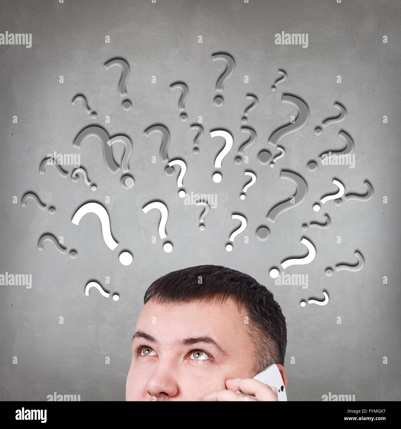 Paffuto uomo ha troppe domande Foto Stock
