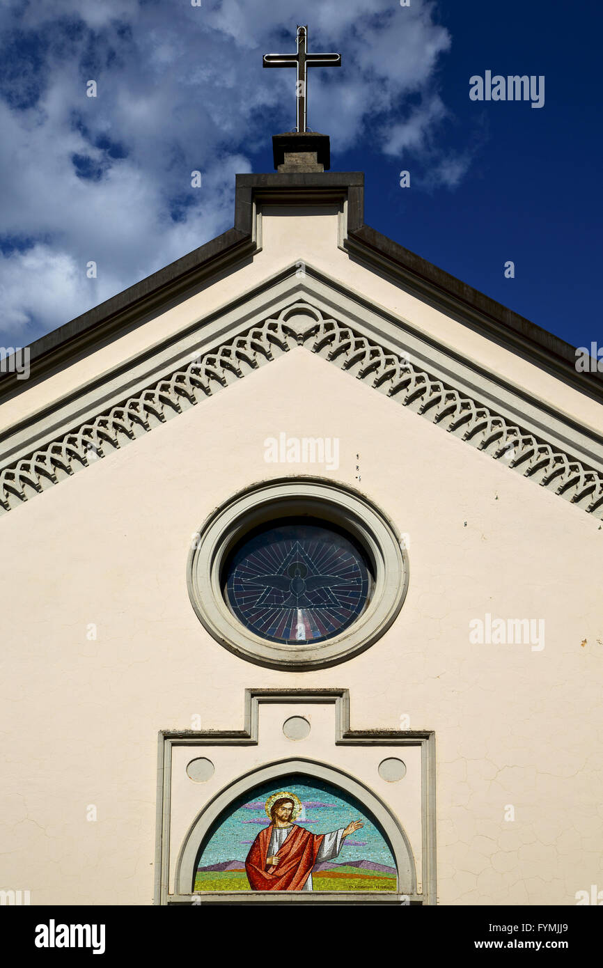 Rosone chiesa abbiate italia il vecchio muro terrazza chiesa Foto Stock