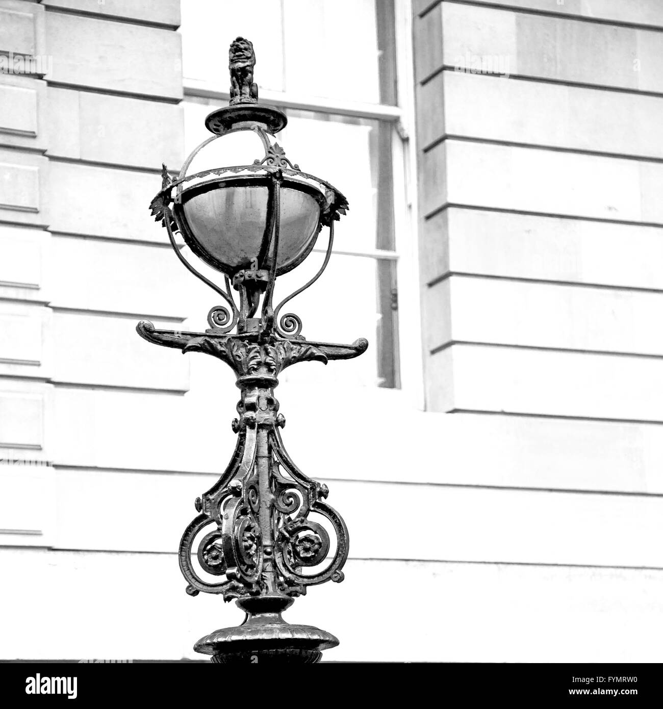 Europa nella parete della lanterna di Londra e illuminazione astratta Foto Stock