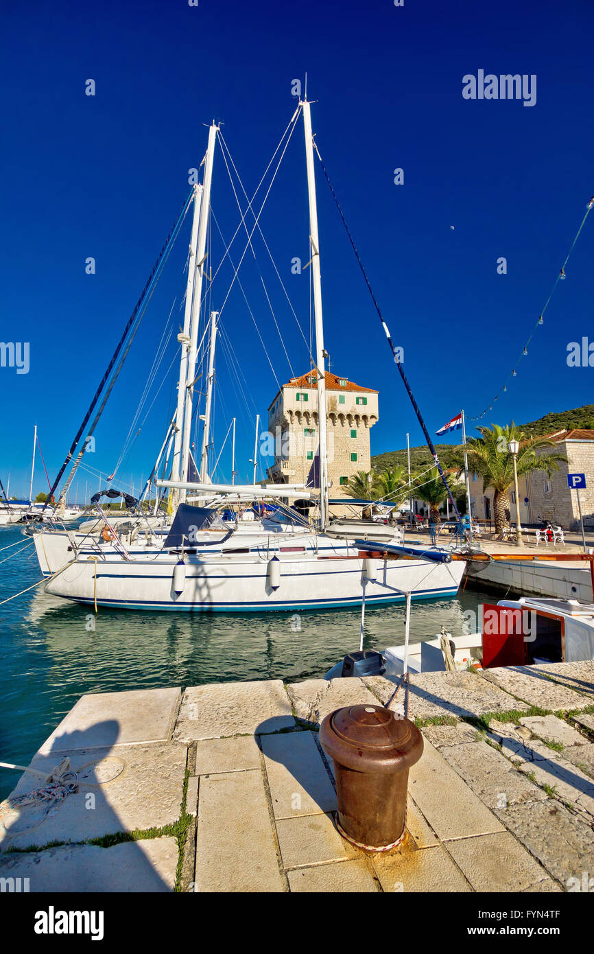 Città di Marina destinazione in barca a vela Foto Stock