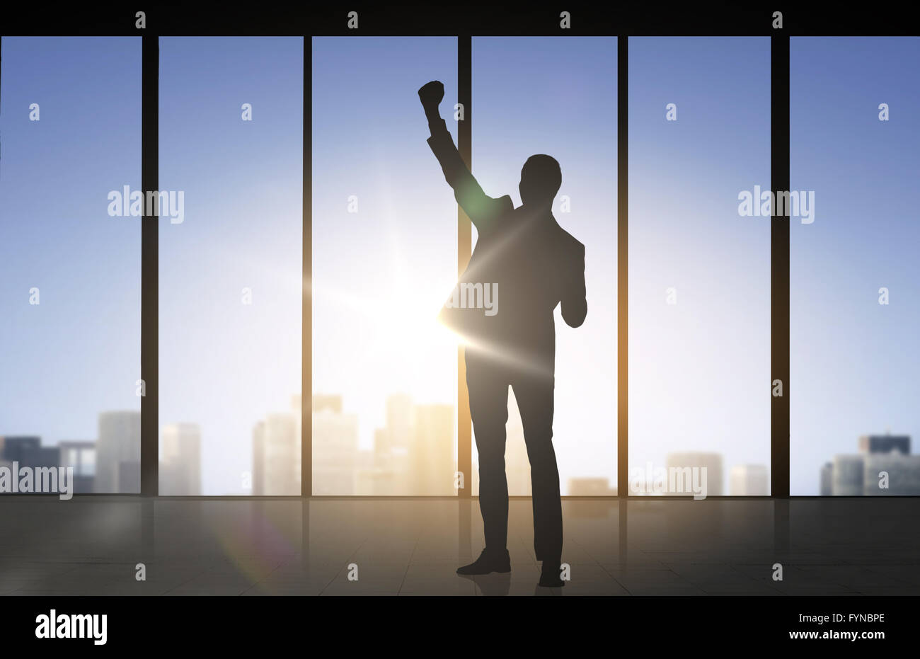 Silhouette di business man su sfondo di office Foto Stock