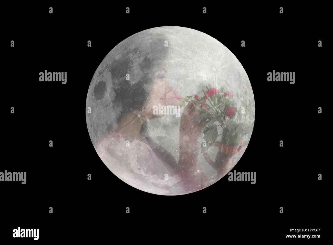 Femmina di odore di rose sovrapposti su una luna piena Foto Stock