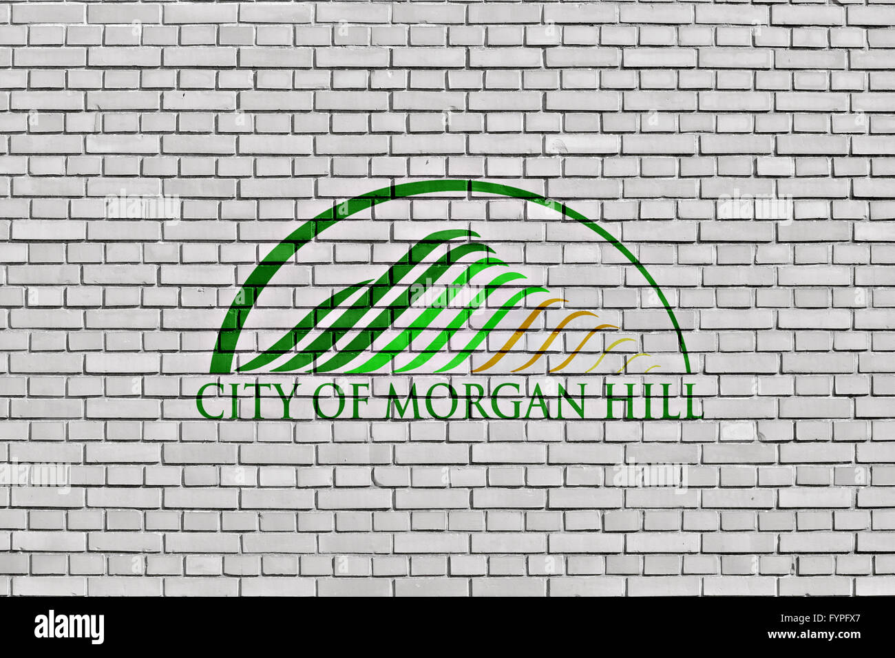 Bandiera di Morgan Hill dipinta su un muro di mattoni Foto Stock