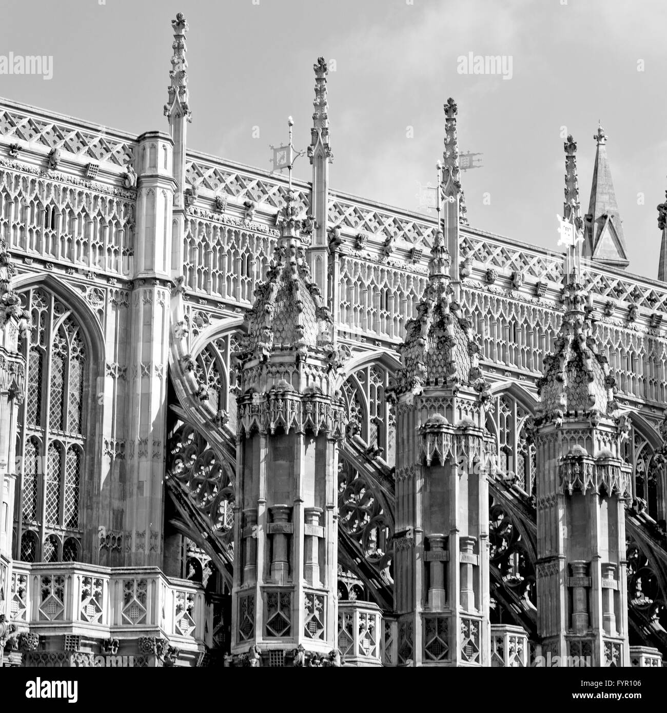 Vecchia a Londra il parlamento storica finestra di vetro struttura e reflex Foto Stock
