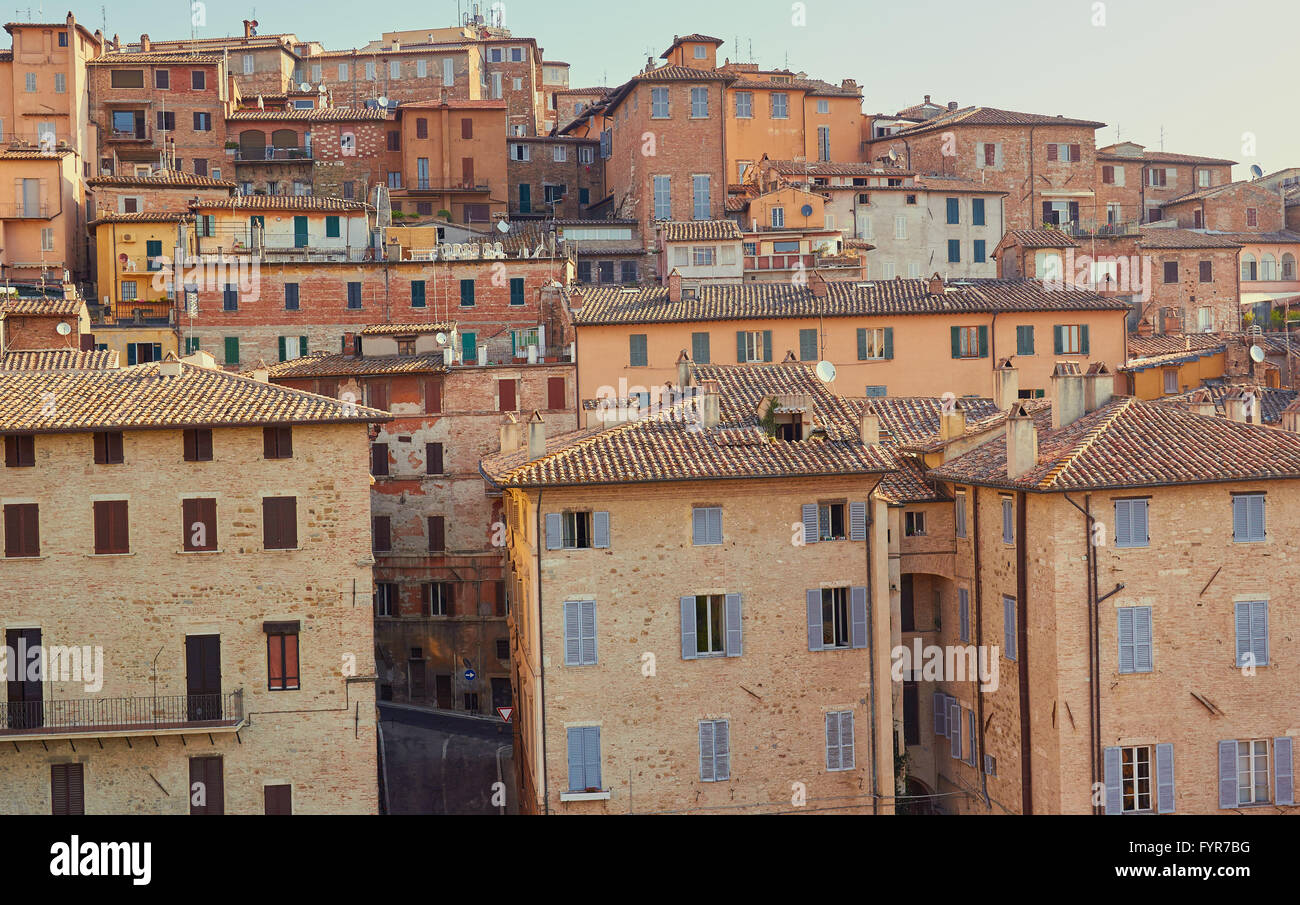 Collina di case tradizionali, Perugia, Umbria, Italia, Europa. Foto Stock