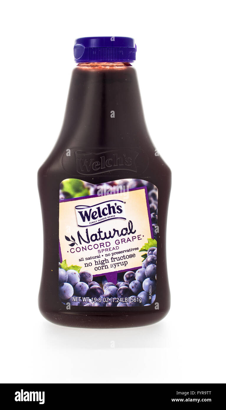 Winneconne, WI - 7 Febbraio 2015: bottiglia di plastica di Welch naturale Concord Marmellata di uva. Foto Stock