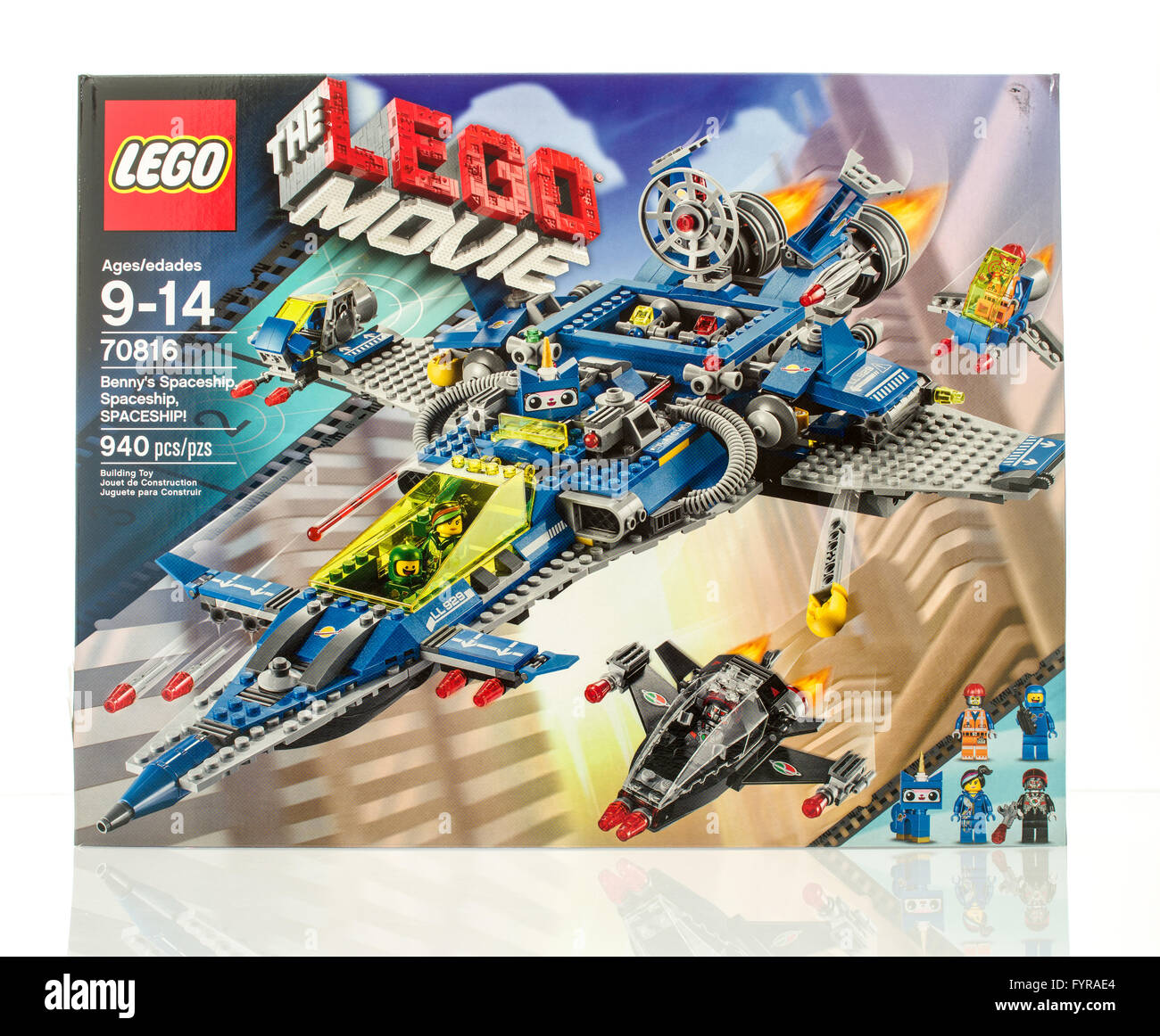 Winneconne, WI - 18 DIC 2015: casella di Lego Benny's astronave dalla Lego raccolta di film. Foto Stock