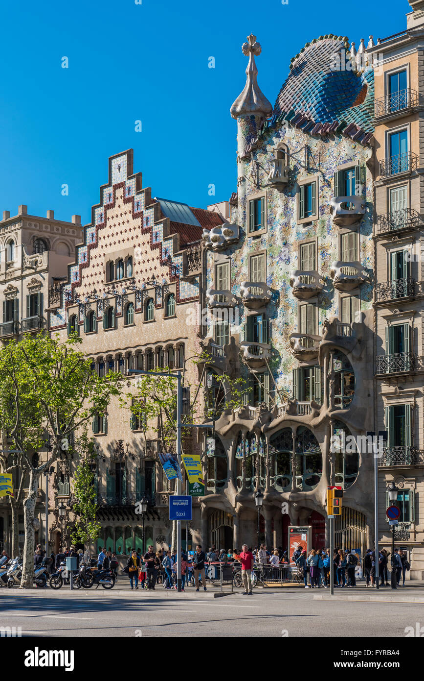 Casa Amatller (sulla sinistra) e Casa Batllo, Barcellona, in Catalogna, Spagna Foto Stock