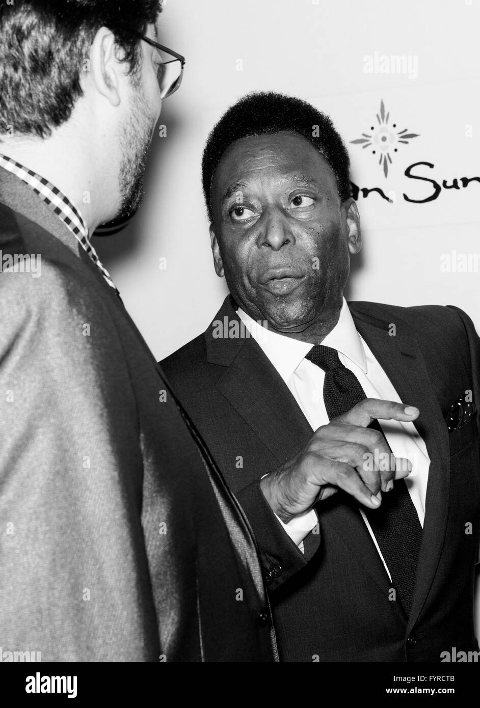 La città di New York, Stati Uniti d'America - 23 Aprile 2016: Edson Arantes do Nascimento aka Pele assiste - Pele: nascita di una Leggenda - Premiere Foto Stock