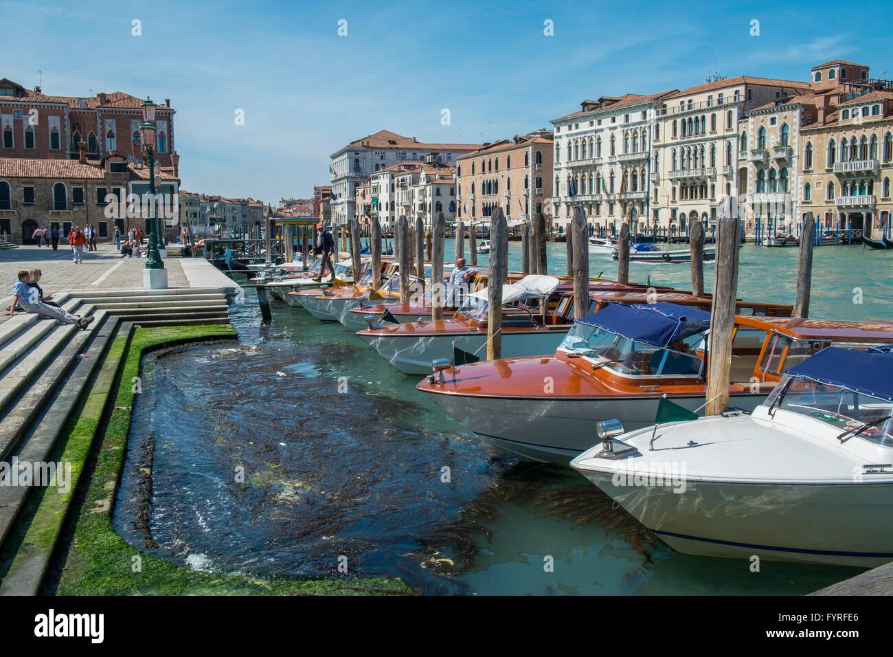 Venetian taxi del punto di ormeggio , Foto Stock