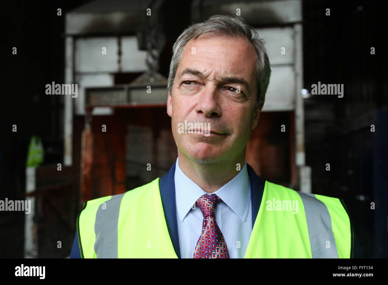 Leader UKIP Nigel Farage su una visita a Sheffield in South Yorkshire, Regno Unito. Foto Stock