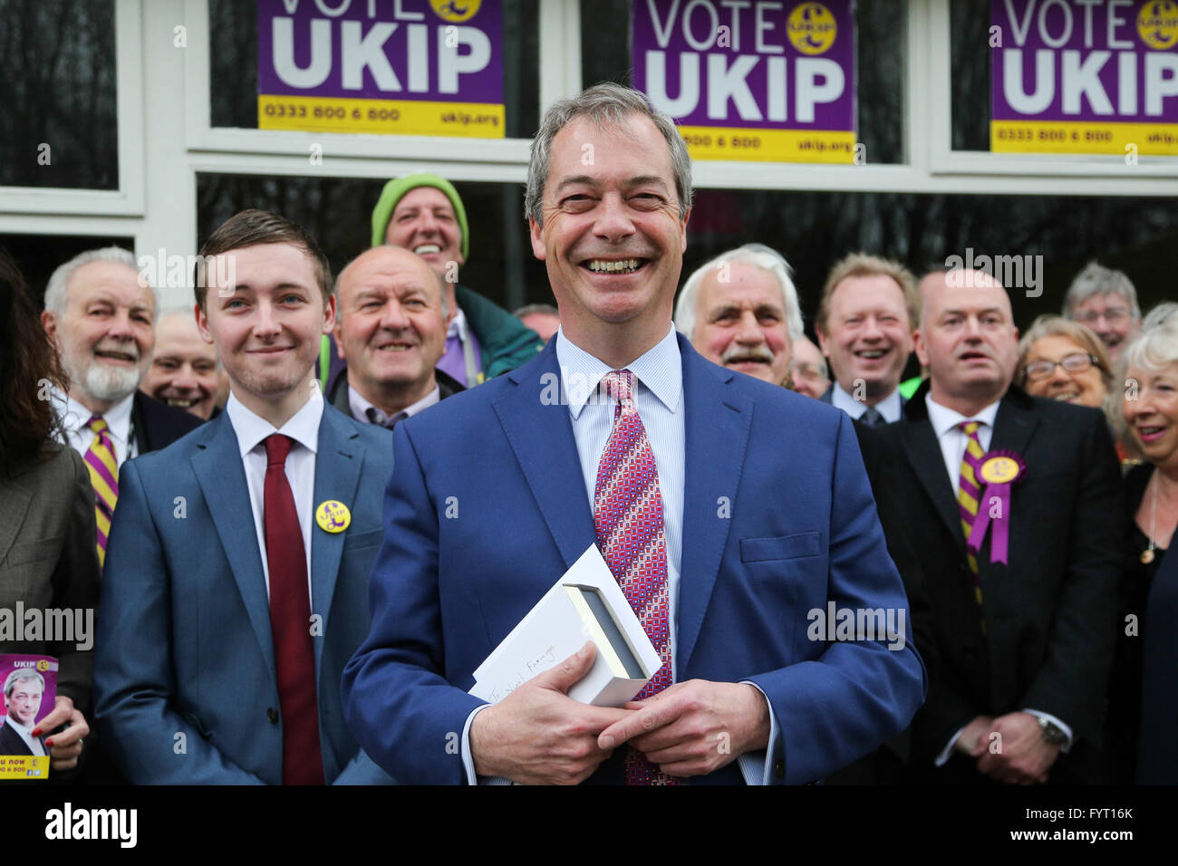 Leader UKIP Nigel Farage su una visita a Sheffield in south yorkshire, Regno Unito. Foto Stock