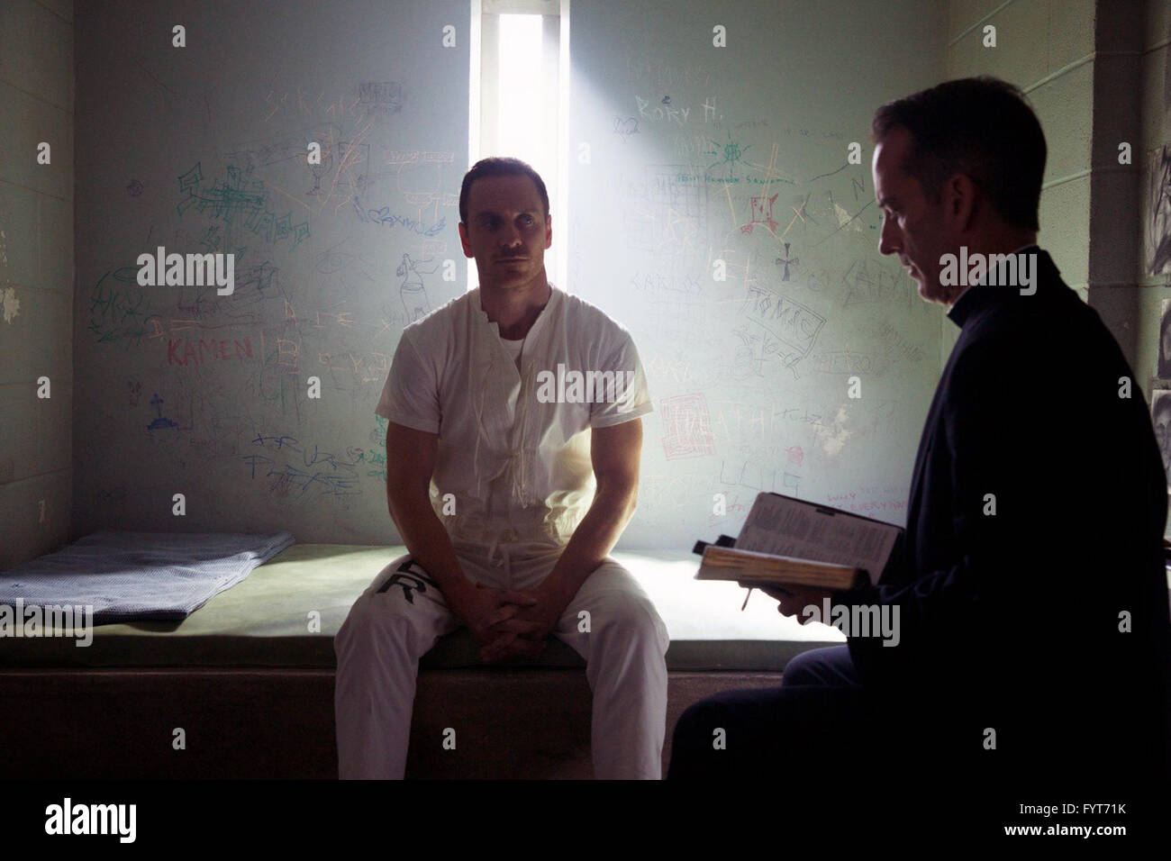 Assassin's Creed è un imminente avventura azione film basato sul videogioco del franchising lo stesso nome. Esso è diretto da Justin Kurzel e stelle Michael Fassbender. Questa fotografia è per il solo uso editoriale ed è il copyright del film company e/o il fotografo assegnato dal film o società di produzione e può essere riprodotto solo da pubblicazioni in congiunzione con la promozione del film di cui sopra. Un credito per il film company è richiesto. Il fotografo deve anche essere accreditato quando noto. Foto Stock