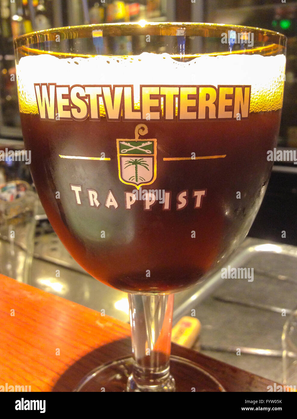 Belgio - Vetro di Westvleteren Trappist birra belga. Foto Stock