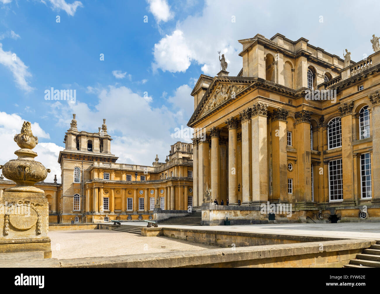 Il Palazzo di Blenheim, sede dei duchi di Marlborough e il luogo di nascita di Sir Winston Churchill, Woodstock, Oxfordshire, Regno Unito Foto Stock