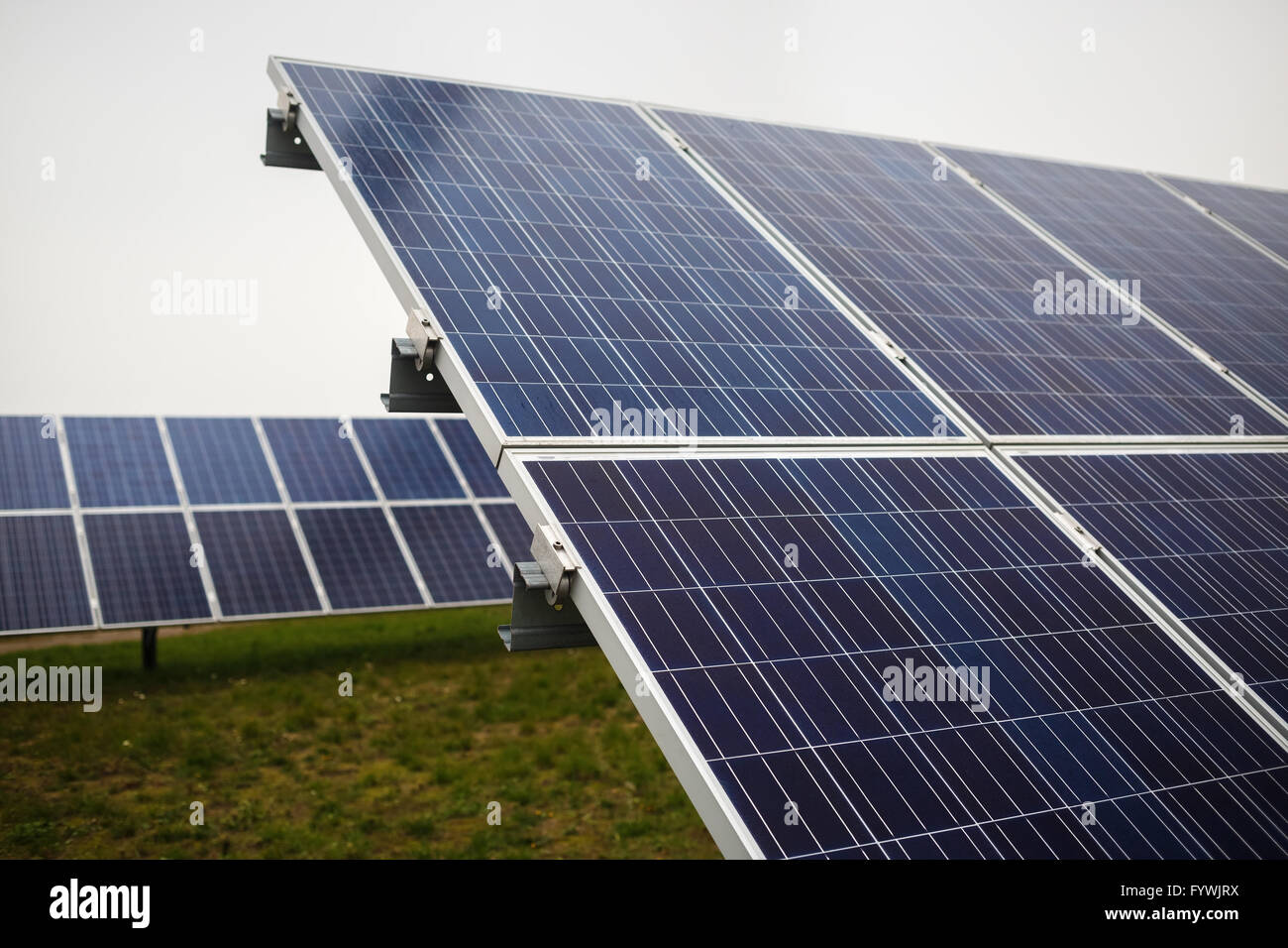 Pannelli solari fotovoltaici Foto Stock