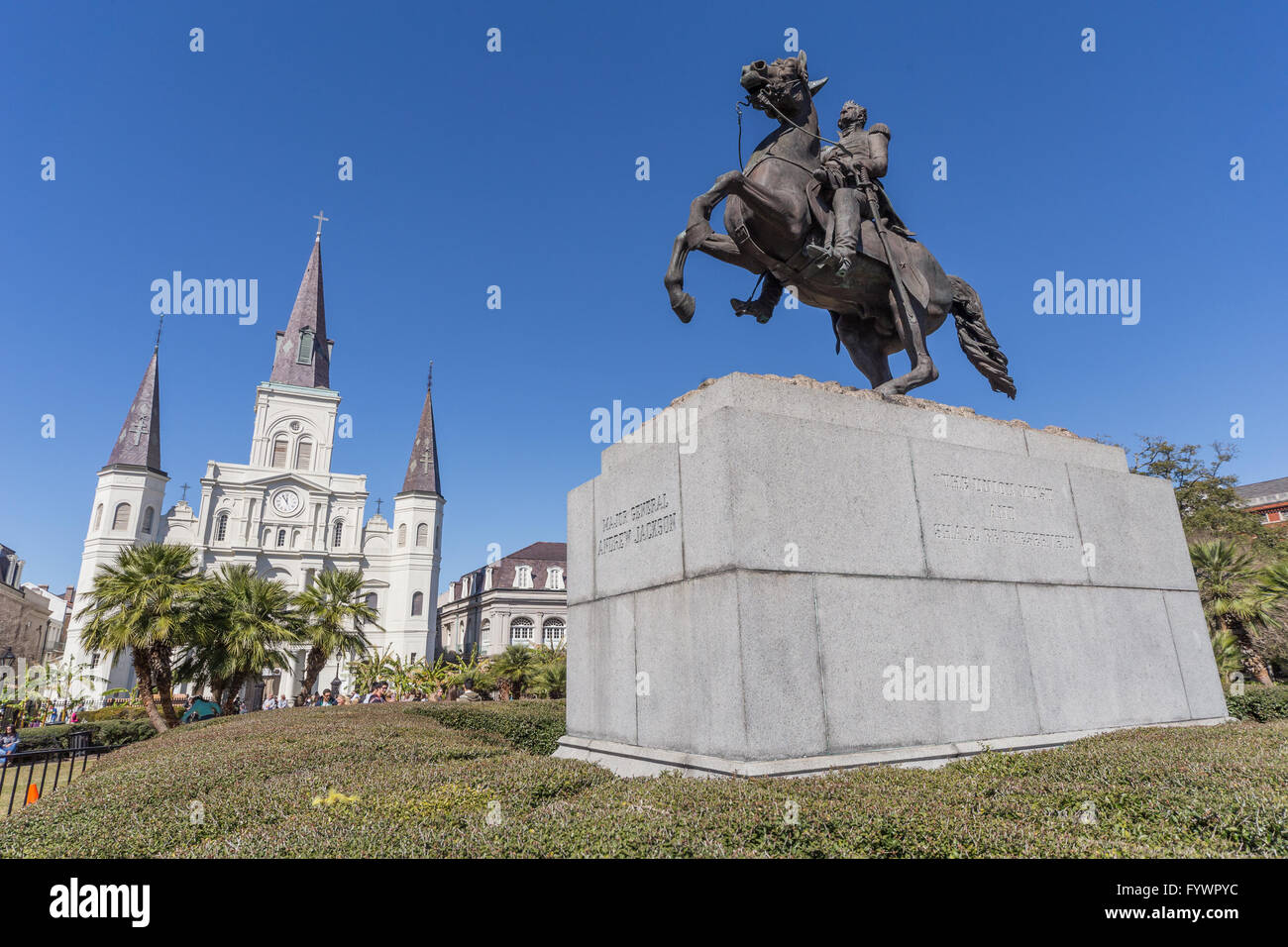Cattedrale di San Louis, Jackson Square e il monumento nel Quartiere Francese, New Orleans, Louisiana Foto Stock