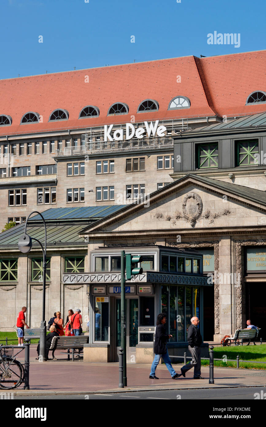 Kadewe, la stazione della metropolitana Wittenbergplatz, Schoneberg, Berlino, Germania / Schöneberg Foto Stock