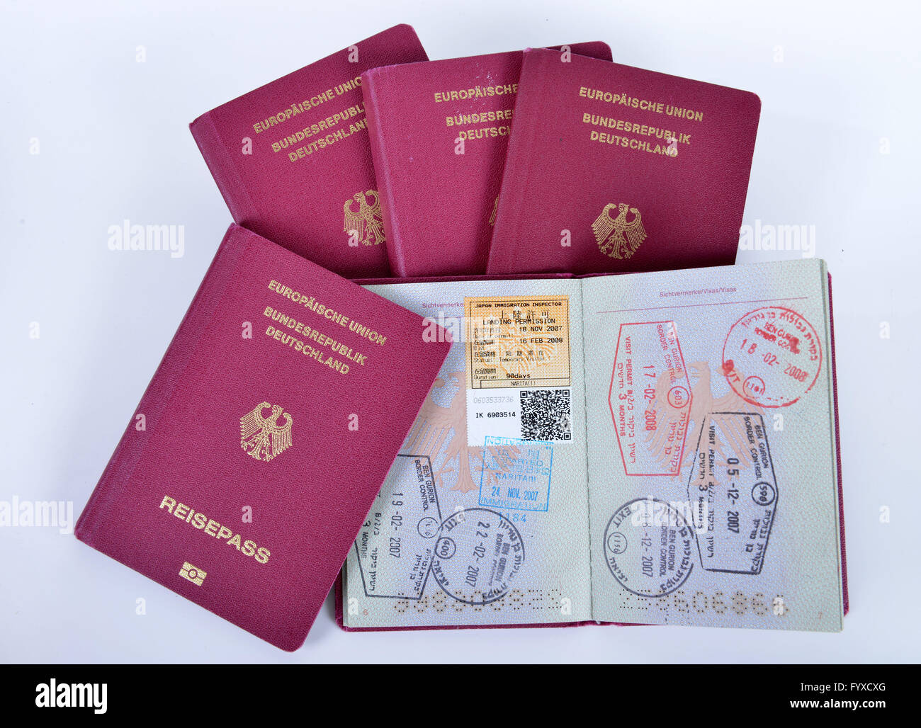 Passaporti, documento di identificazione, identificazioni, visa timbro, francobolli Foto Stock