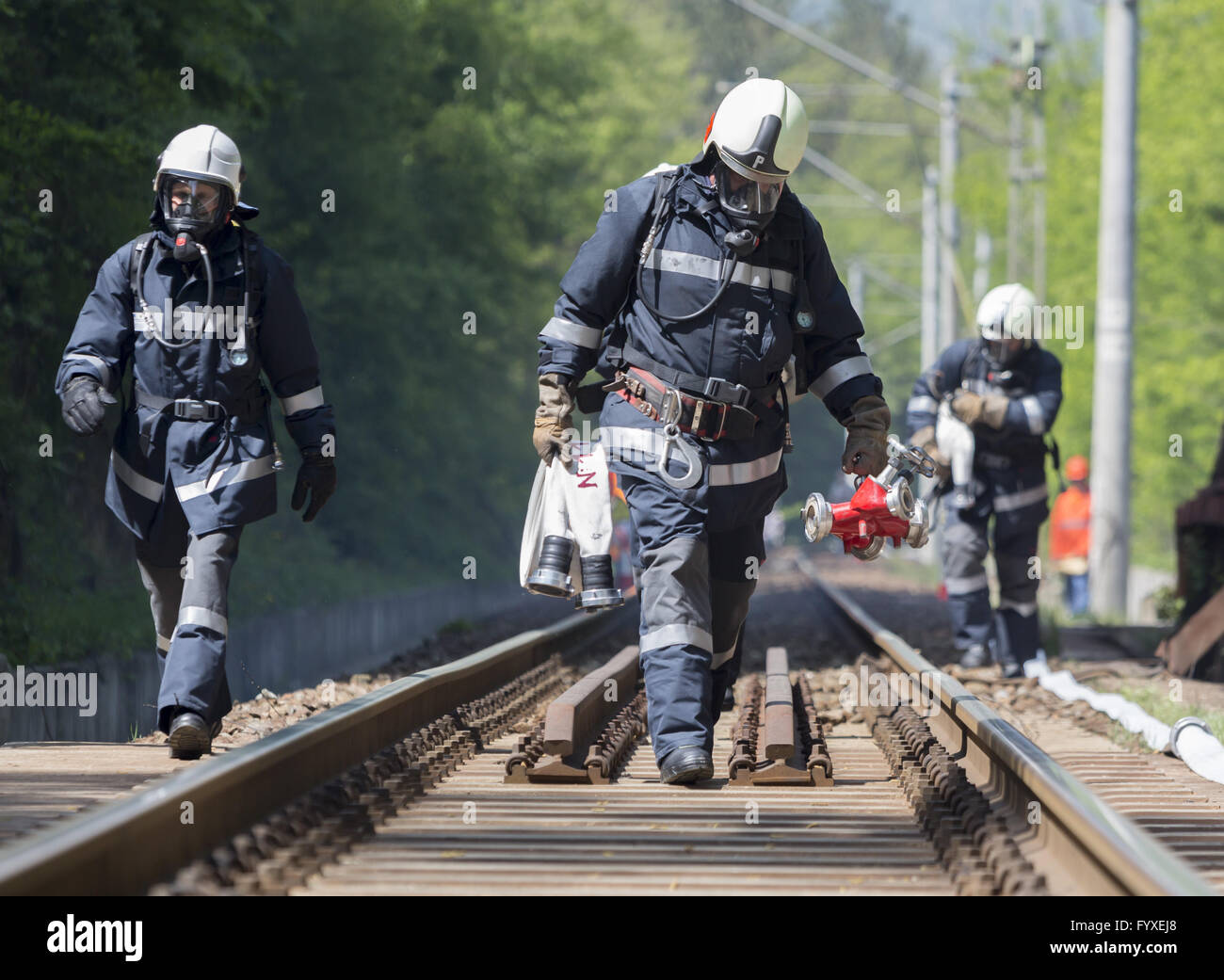 Tanker treno crash vigili del fuoco Foto Stock