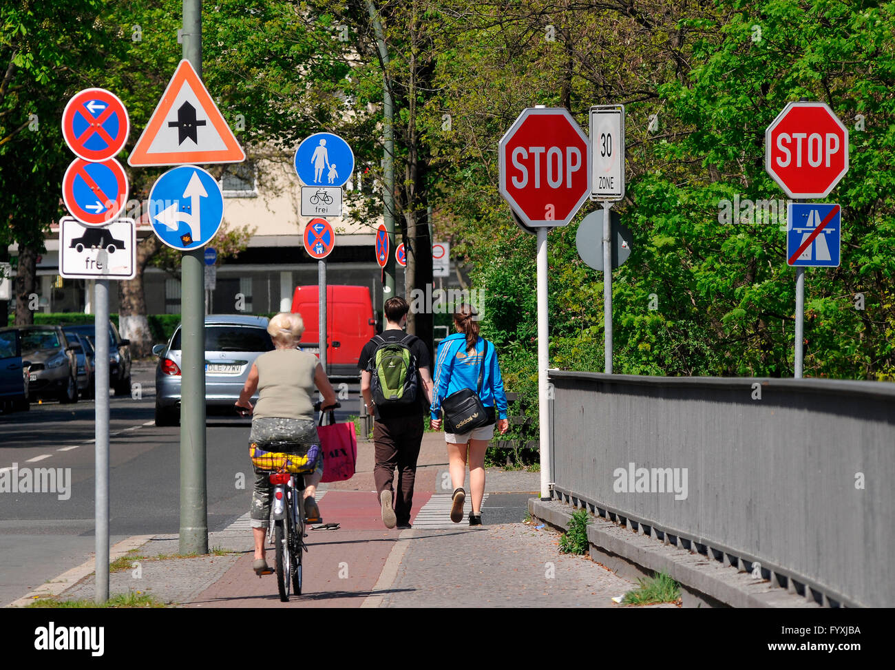 Segnaletica stradale, Schwarzbacher Strasse, Wilmersdorf, Berlino, Germania Foto Stock