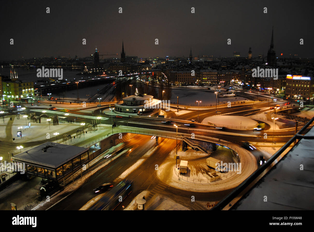 La Svezia. Stoccolma. Panorama della città di notte dall'Ascensore Katarina. Foto Stock